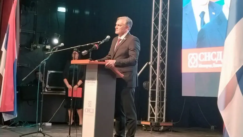 Синиша Каран