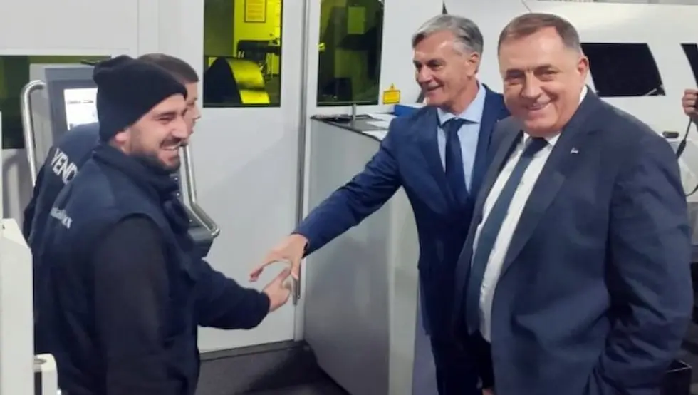 Додик и Каран посјетили фабрику у Рудом