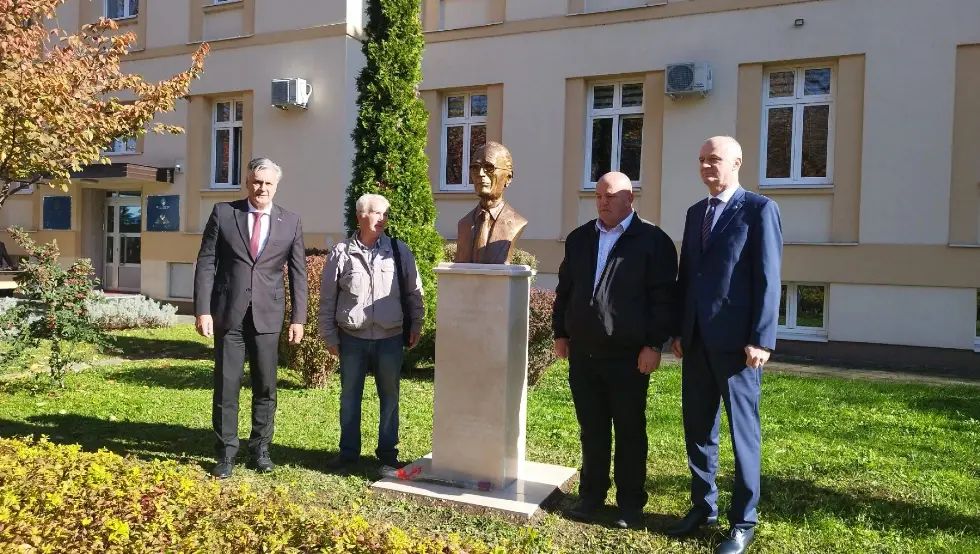 Драгомир Малић