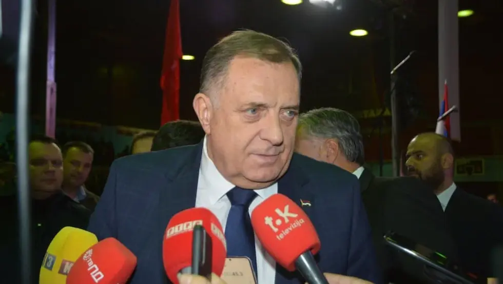 Милорад Додик