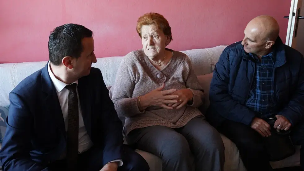 Кров за мајку