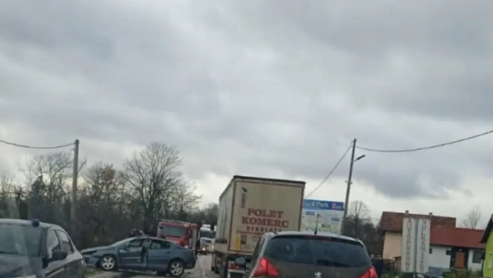 Петоро повријеђених у судару код Дервенте