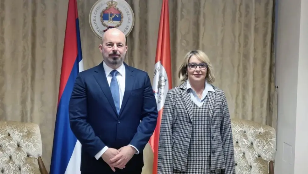 Тришић и Гинкел