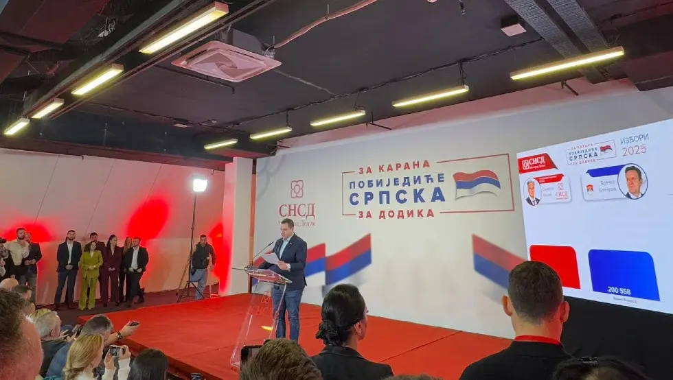 (УЖИВО) Изборна ноћ: Ковачевић прогласио побједу Карана