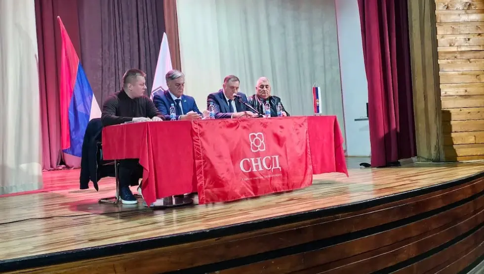 Милорад Додик