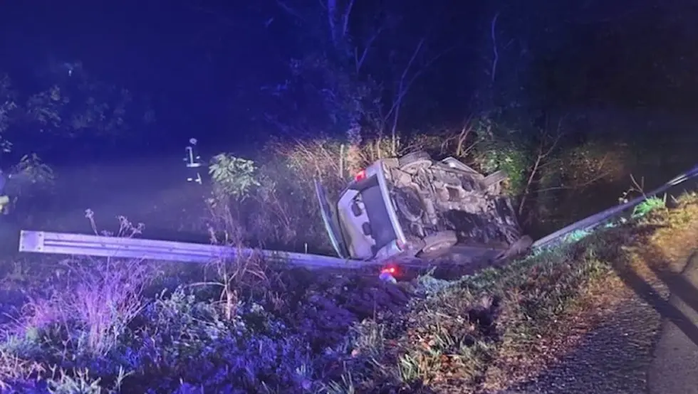 Комби слетио с пута, путници и возач побјегли прије доласка полиције