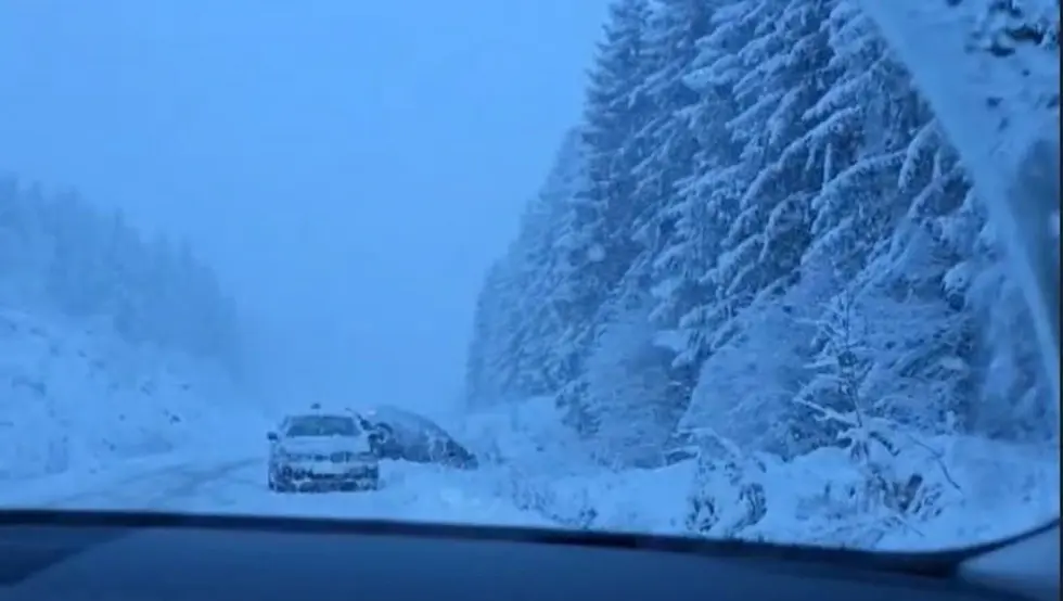 Бјелица: Снијег непрестано пада, али се одржава проходност путева