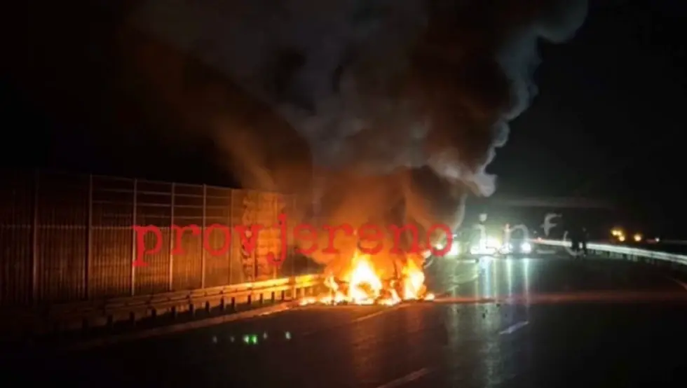 изгорио аутомобил 9. јануар