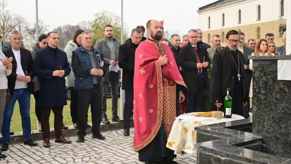 У Обудовцу служен парастос за 44 погинула борца ВРС и 33 цивилне жртве