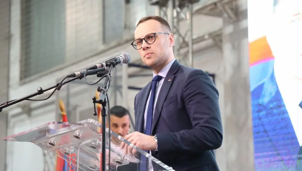 Бојан Савић