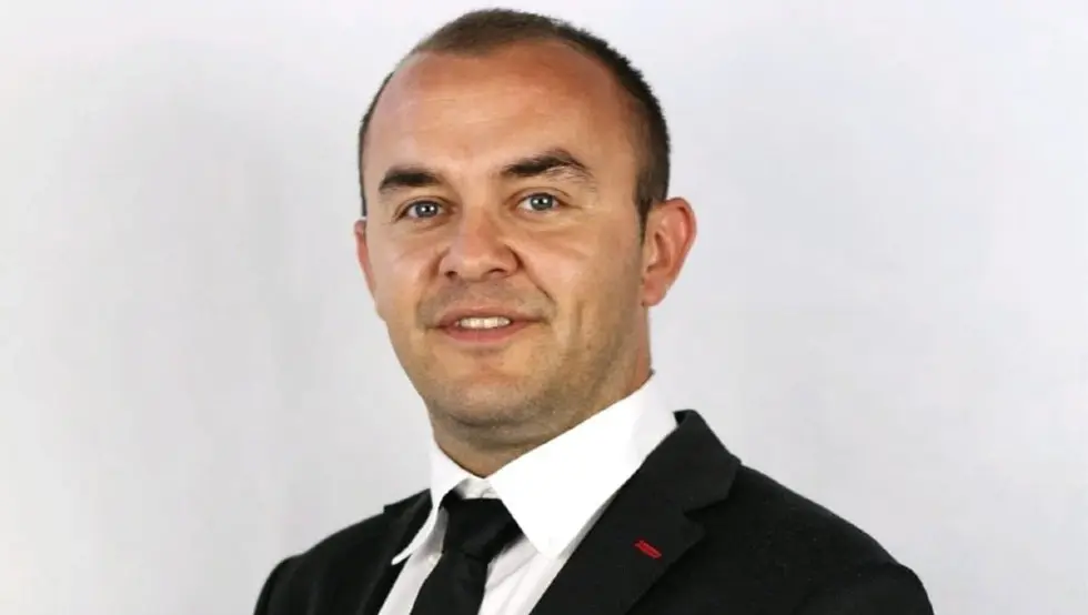 Драма у БиХ: Посланик тврди да су му пријетили "бацањем у Саву" због мандата