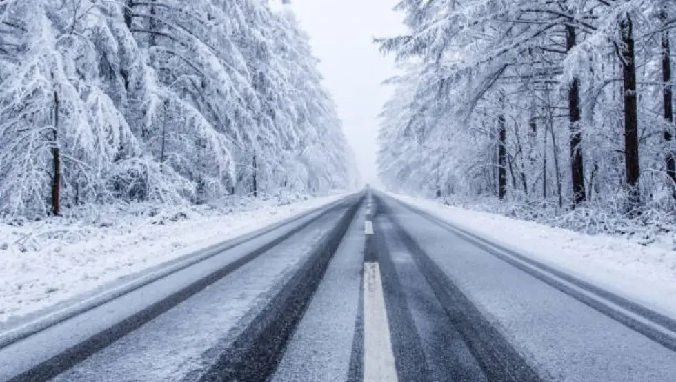 Снијег на путу