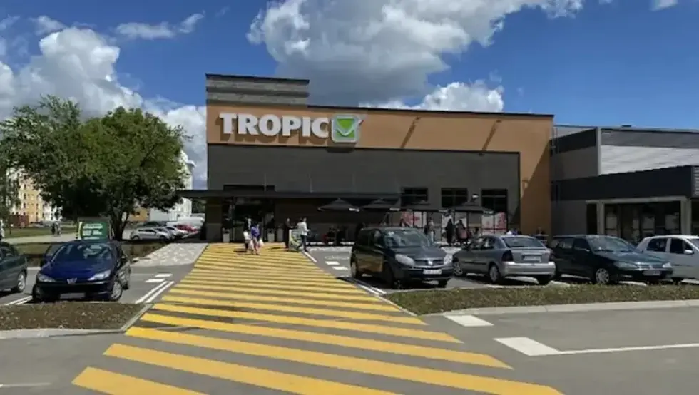 (ФОТО) Пожар у Тропику, огласили се из маркета