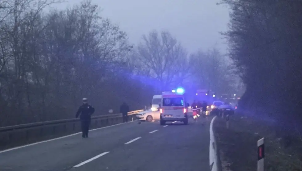 Судар пет возила код Зенице, обустављен саобраћај