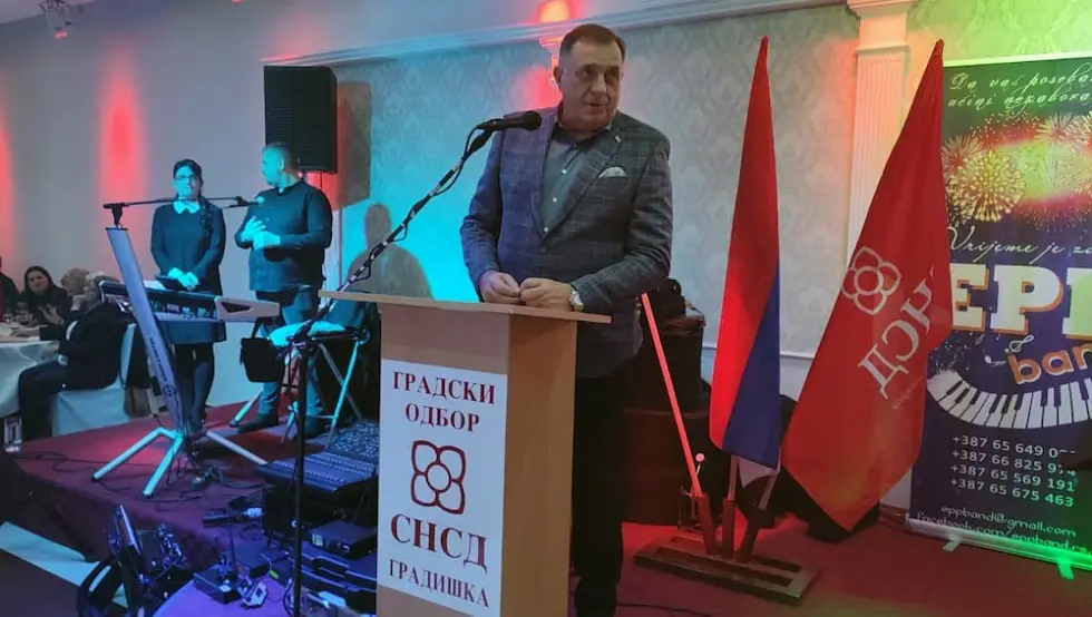 Милорад Додик