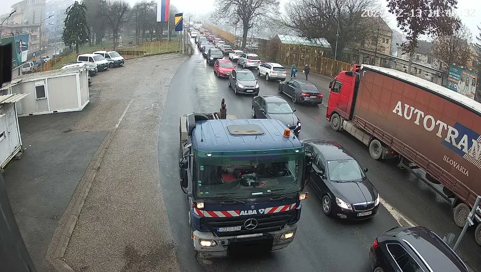 Ево на којим граничним прелазима је појачан саобраћај