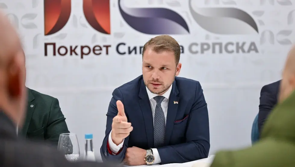 Станивуковић: Кад сте питали народ за Сердарова, Вијадукт и поскупљење струје?