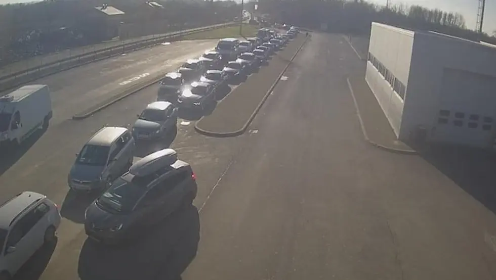 Наоружајте се стрпљењем: Огромне колоне на граници с Хрватском