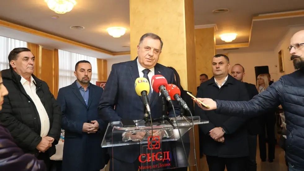 Додик: Република Српска у фокусу свих наших активности, БиХ је терет