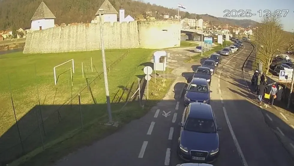 Гужва на свим граничним прелазима са Хрватском