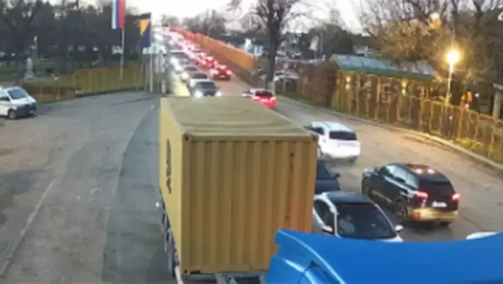 Гужва на граници са Хрватском се не смањује