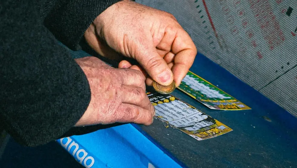 Добитник на лутрији промашио све бројеве