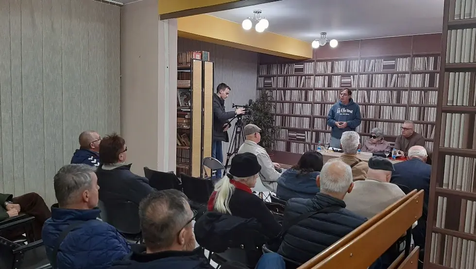 Прњавор вече хумора