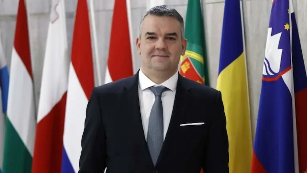 Давор Буноза