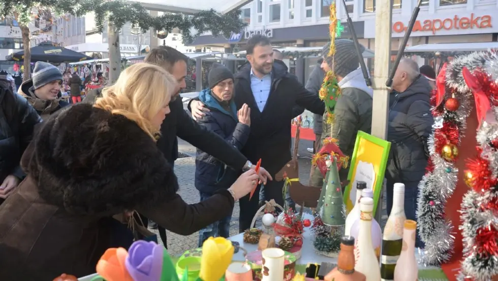 Јавор у Зимском граду