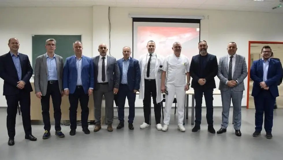 Напредни курс за лапароскопску колоректалну хирургију у УКЦ  Српске