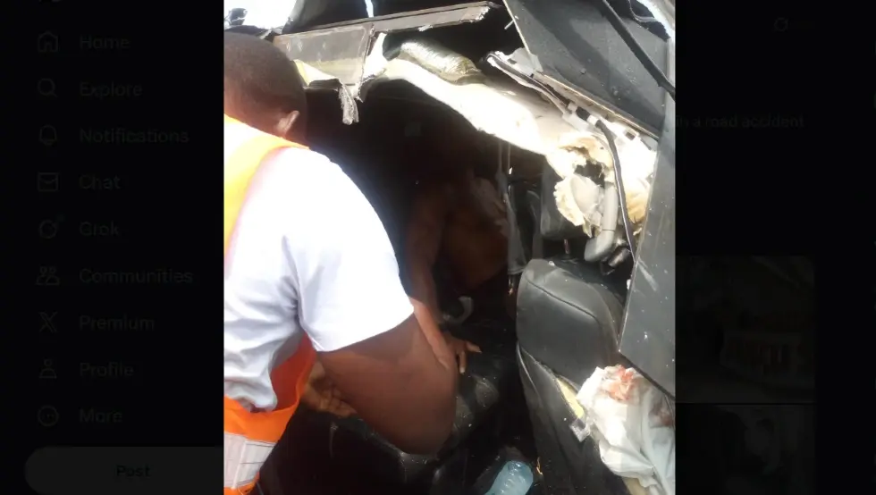 (ФОТО) Ентони Џошуа повријеђен у тешкој саобраћајној несрећи