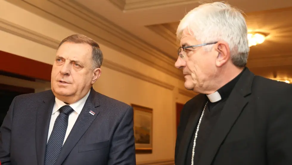 Додик и Мајић