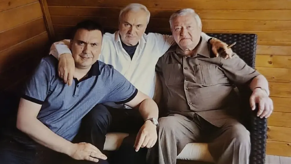 С лијева на десно:
Марко Парезановић, Јовица Станишић и Вјачислав Трубњиков