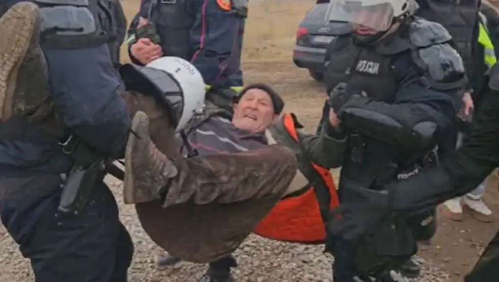 Пуштени сви приведени у Ботуну