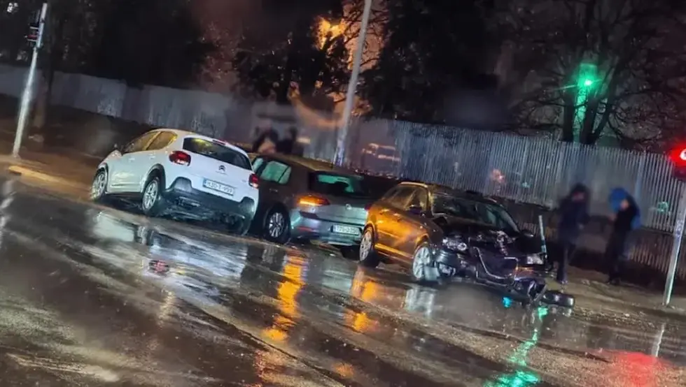 Судар више возила у Бањалуци, полиција на терену