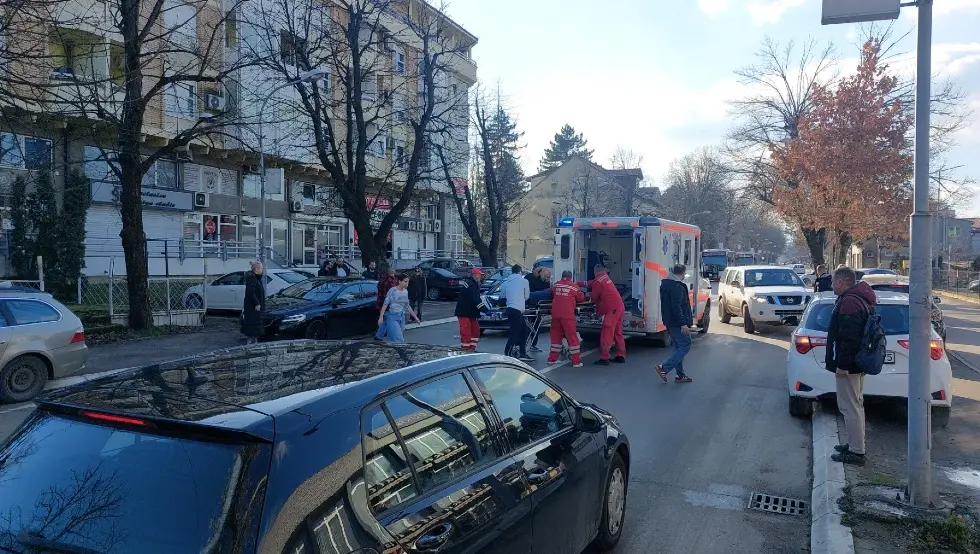 Ударен пјешак у Росуљама, одвезла га Хитна помоћ