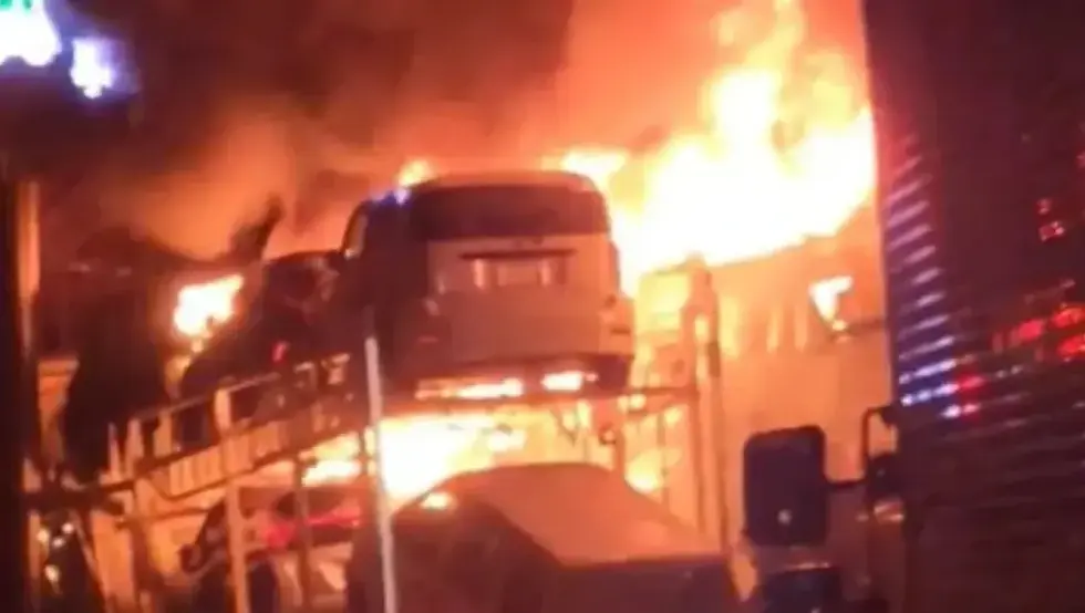 Тешка несрећа код Токија: Више од 50 возила у ланчаном судару, двоје мртвих