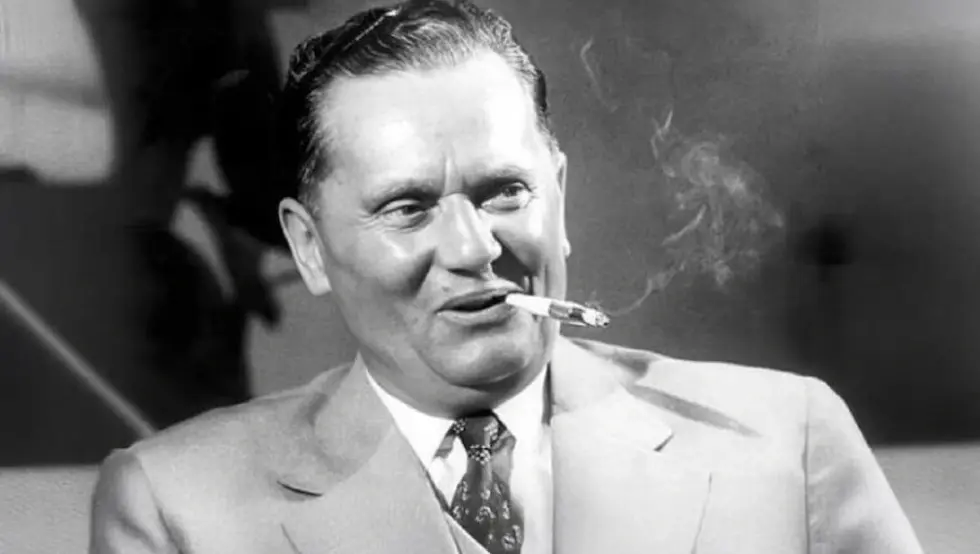 Велење: Са споменика Јосипу Брозу Титу одрубљена глава, пронађена у гепеку