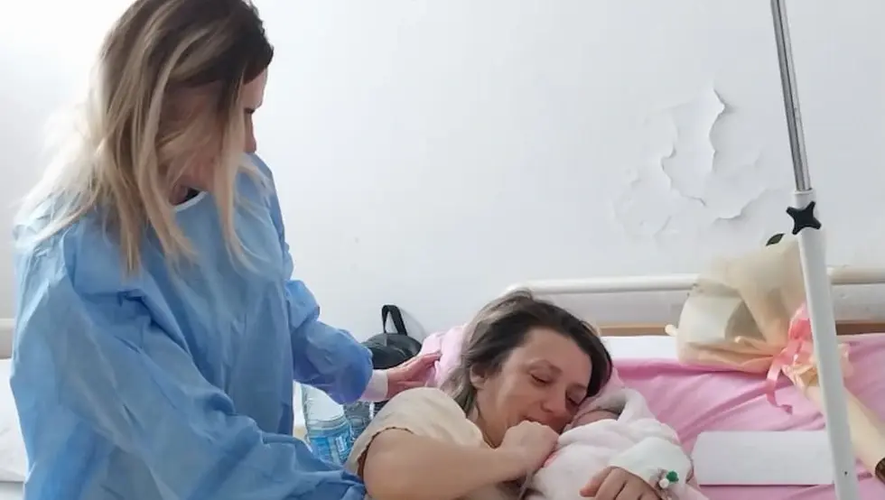 Поклон из Бањалуке за прворођену бебу на Космету