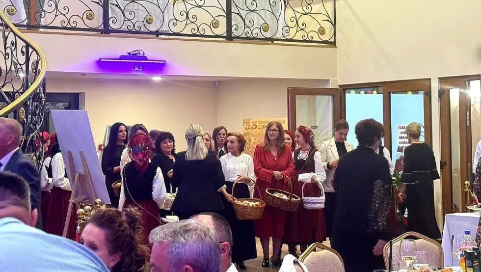 Прњавор светосавски бал