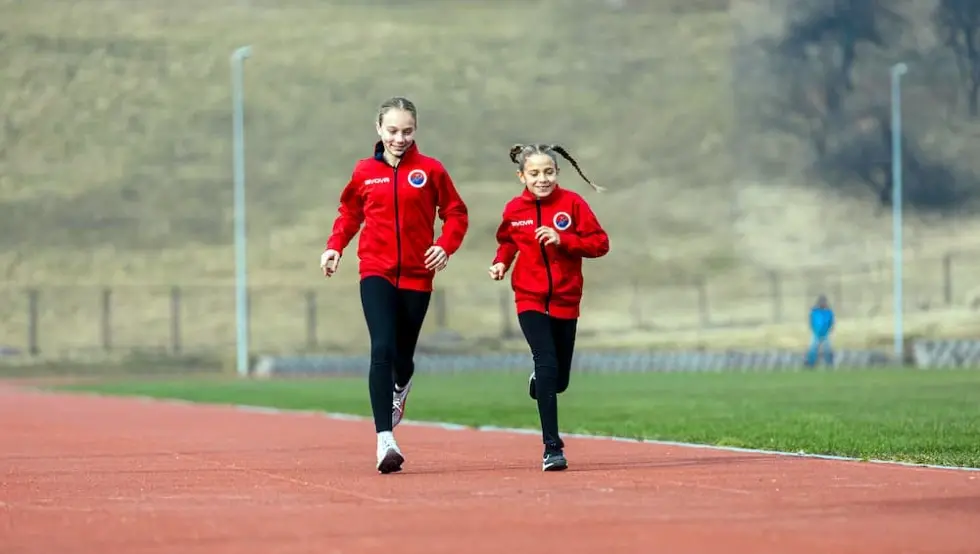 Андреа и Сара