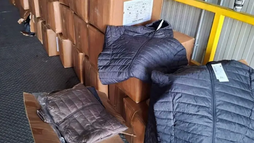 Градишка: Одузете 652 непријављене јакне, стигле из Уједињених Арапских Емирата