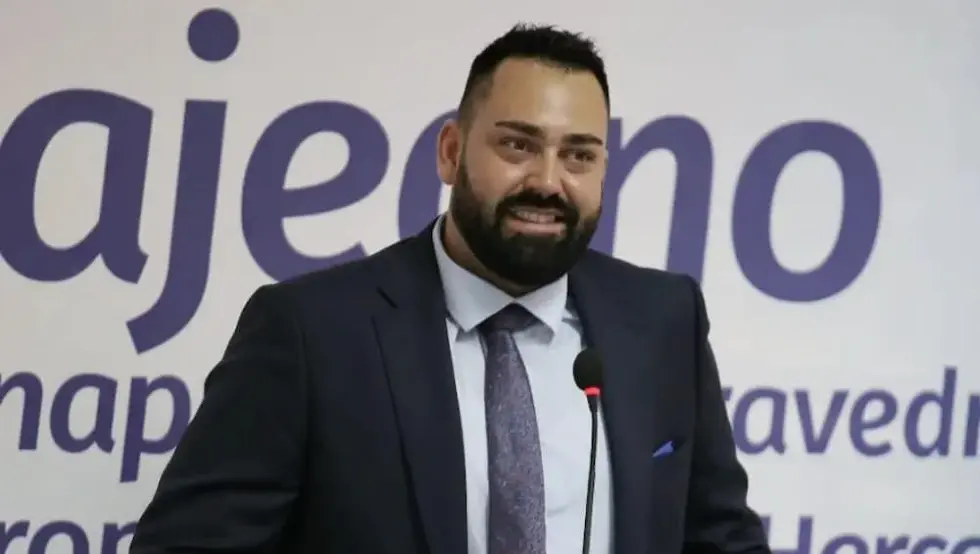 Одборник СДП-а ухапшен у шверцу 200 кила ароме за наргилу