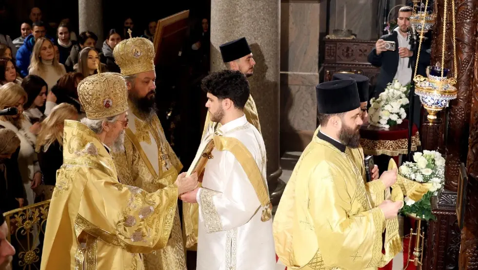 У храмовима широм Српске служена Божићна литургија