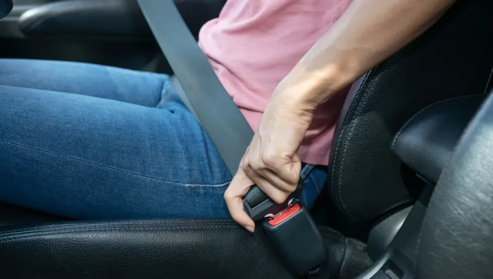 аутопојас  појас у аутомобилу