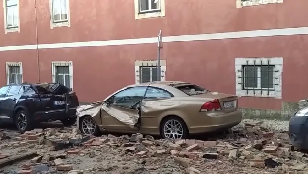 Пет особа погинуло у олуји Кристин у Португалији, милион корисника без струје