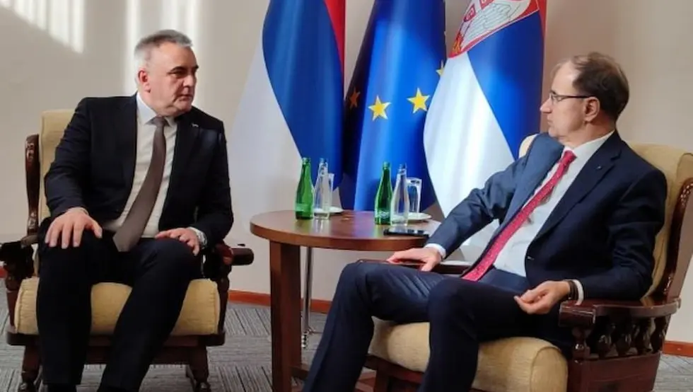 Састали се Минић и Мацут