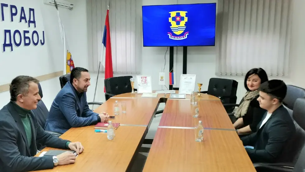 Добој пријем