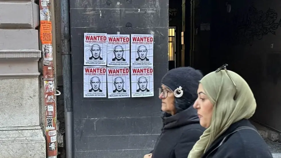 На више локација у Сарајеву “потјернице” за Нетанјахуом