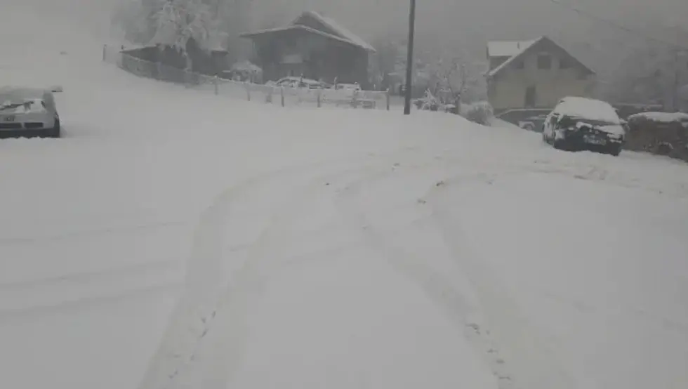 неочишћен снијег